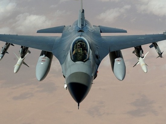 В НАТО прокомментировали сближение F-16 с самолетом Шойгу В НАТО прокомментировали сближение F-16 с самолетом Шойгу